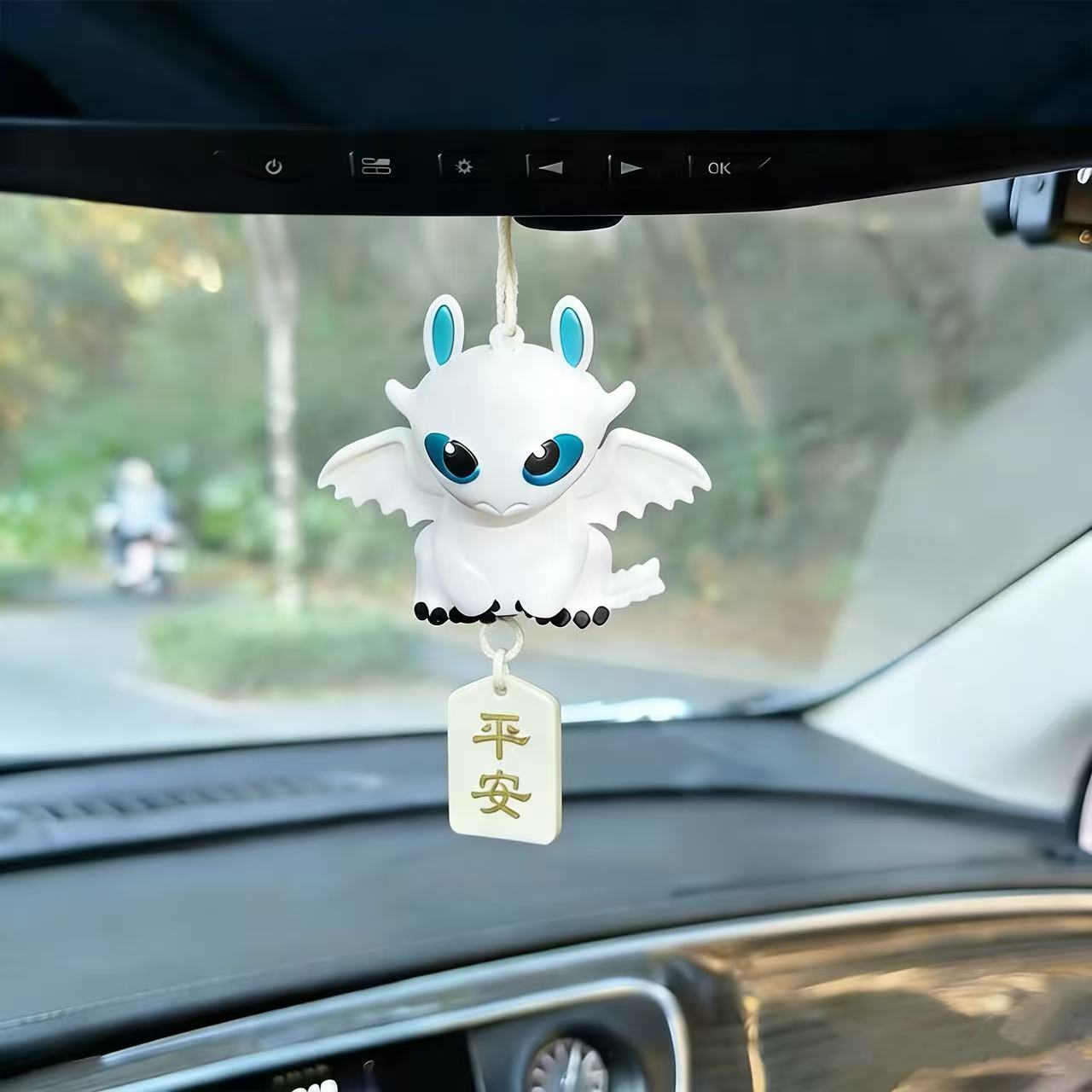 Bambola da appendere per auto  - Car Accessories For Dashboard recensione e prezzo